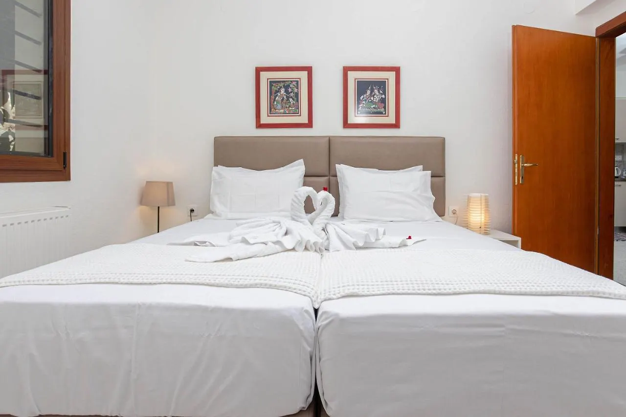 Bizmut House Shared Garden & Pool Paliouri Apartment Agia Paraskevi